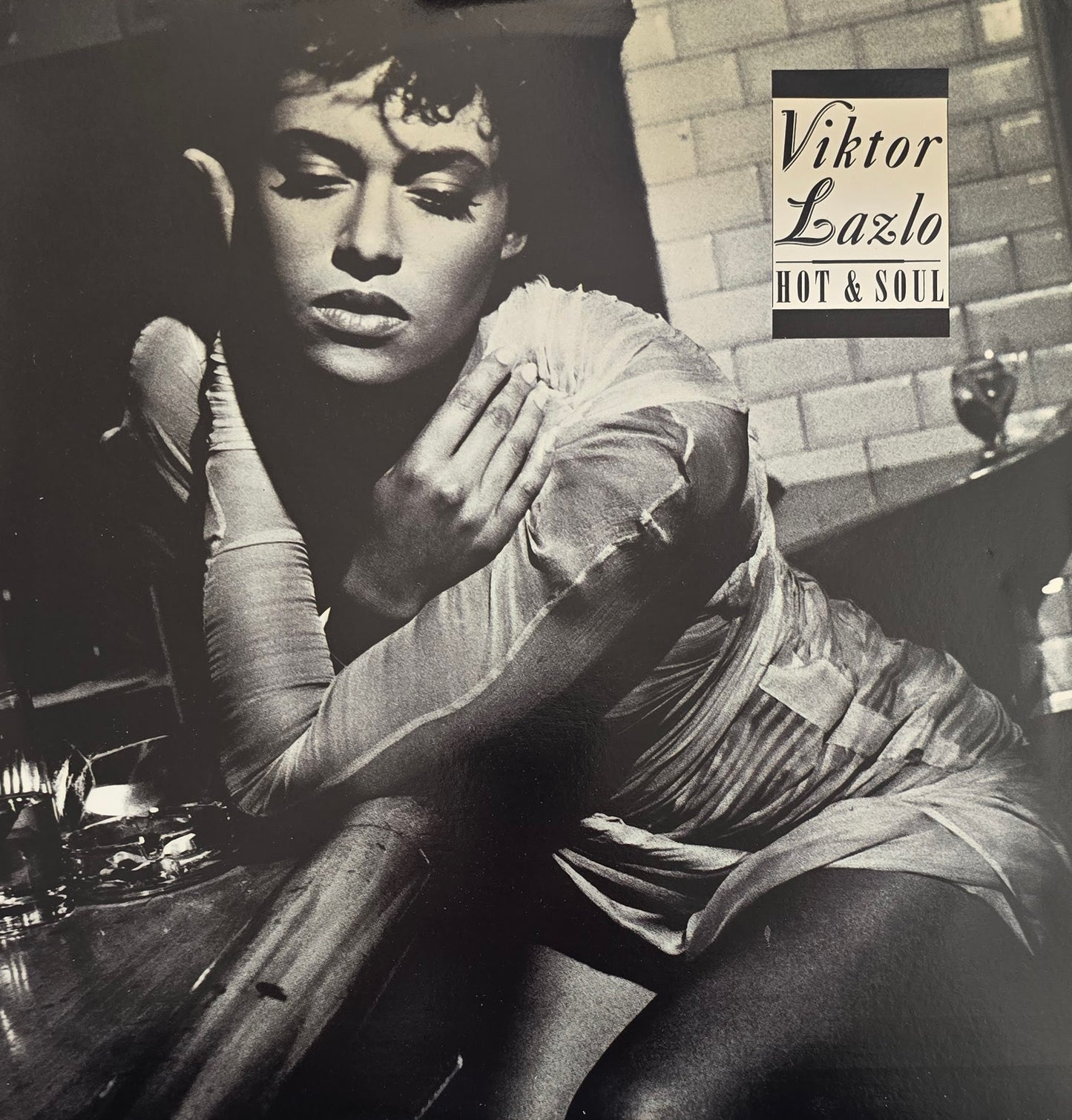 Viktor Lazlo – Hot And Soul